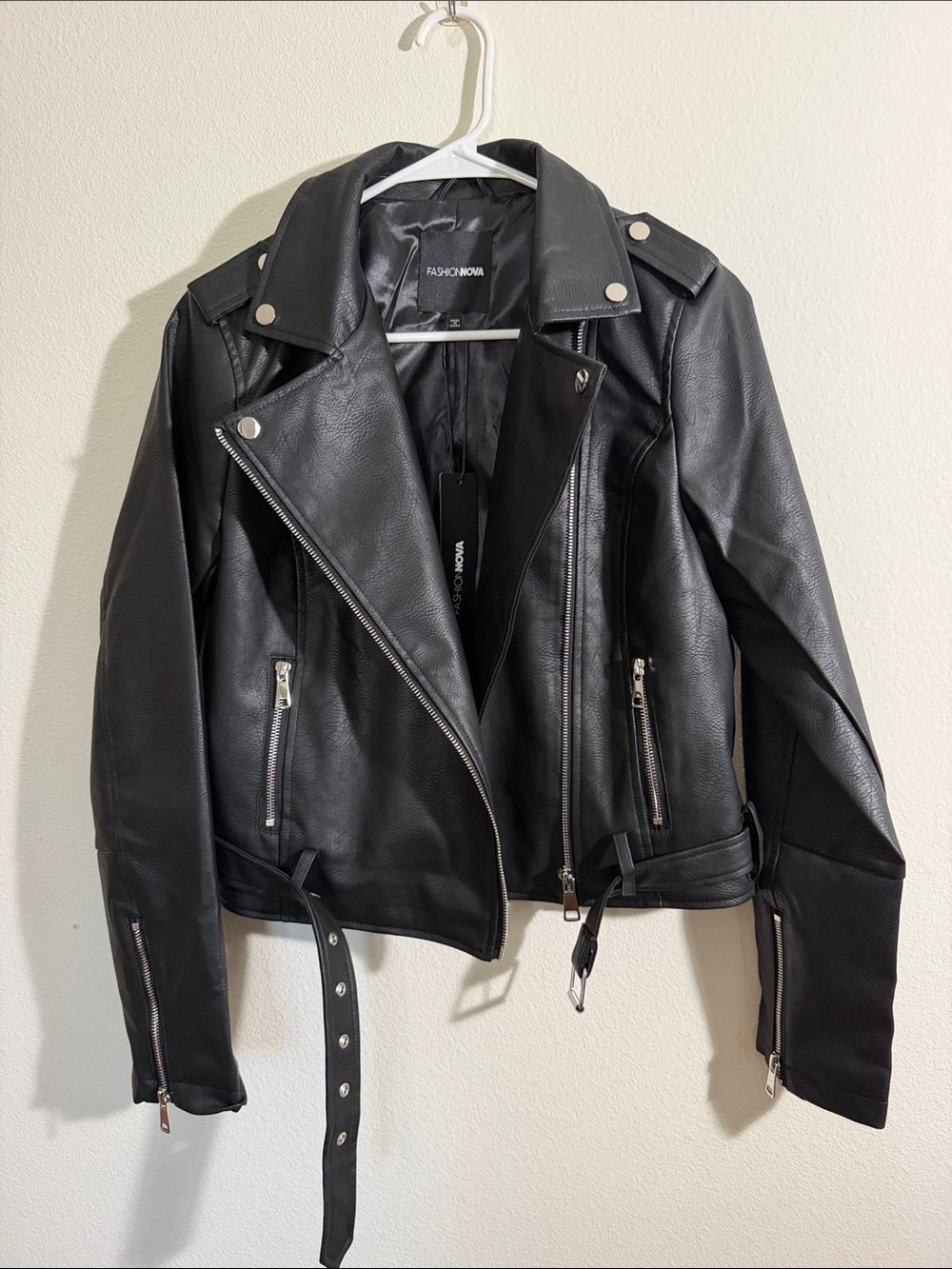 Araxie Vegan Leather Jacket - Black size small